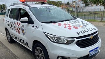 Documento comprado por R$ 300 é descoberto durante abordagem em rodovia que liga ao litoral