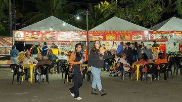 Barracas de comidas do Guarujá Julino