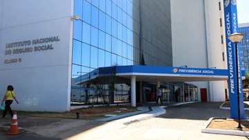 INSS: aposentados têm até segunda-feira para pedir dinheiro de volta