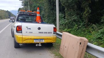 Mulher perde presente em rodovia de Bertioga e se emociona com o que acontece depois