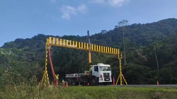 Comunidade protesta contra novo pedágio na Rio-Santos