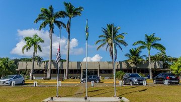 Cidade do litoral de SP terá expediente da prefeitura alterado no feriado de 9 de julho; veja o que funciona