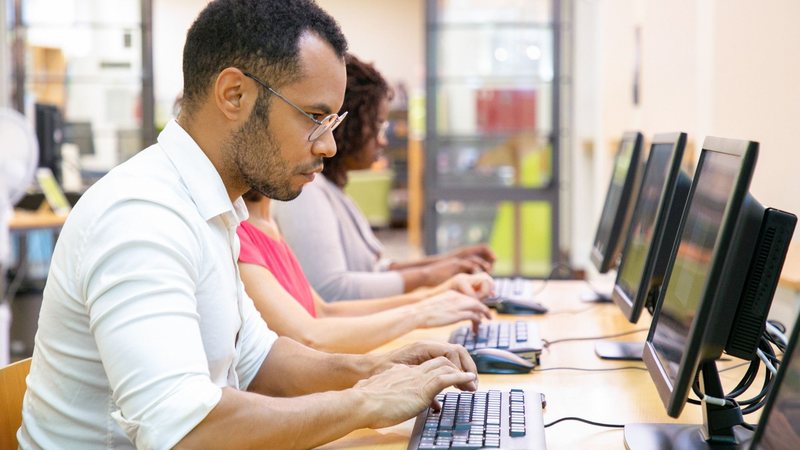 Quer mudar de área? Curso gratuito do governo de SP pode te ajudar
