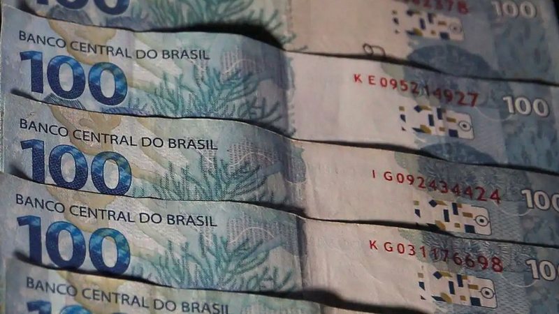 Notas de cem reais