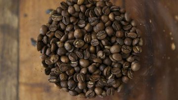 Tarifas dos EUA ameaçam suco, café, carne e frutas brasileiras; entenda