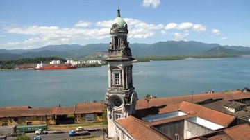 Torre do Relógio do Museu do Café, em Santos