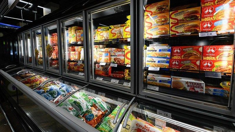 vitrine de alimentos ultraprocessados