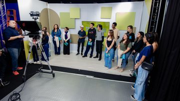 Alunos do Instituto Empreendedor do Futuro visitaram estúdio da TV Câmara
