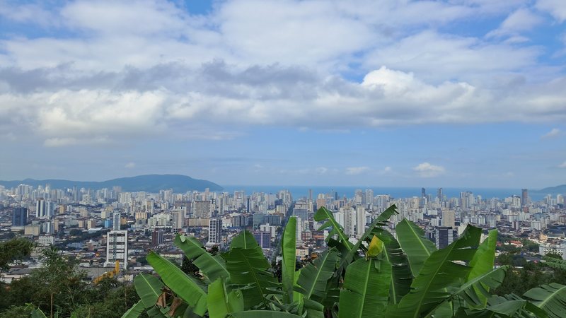 Vista de Santos do alto do Monte Serrat