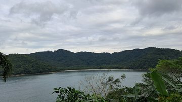 Alto da Ilha Porchat em dia nublado