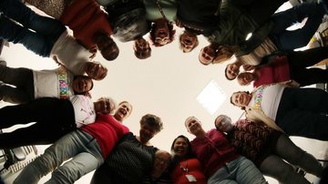 Idosos de Santos podem participar de aulas gratuitas de dança sênior