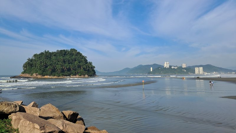 Praia da Divisa, entre Santos e São Vicente