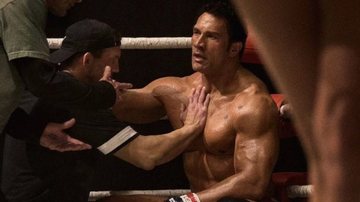 Atuação irreconhecível de The Rock emociona em Veneza e ganha força ao Oscar