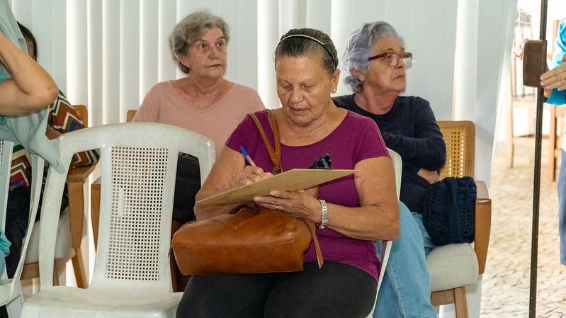 Bertioga promove pedágio educativo pelo Dia Internacional da Pessoa Idosa