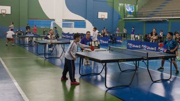 Tênis de mesa movimenta Jogos Estudantis de Bertioga com alunos do sub-8 ao sub-12