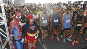 Homem-Aranha na Meia Maratona de Mongaguá