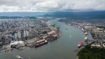 Processo seletivo oferece 600 vagas de trabalho no Porto de Santos