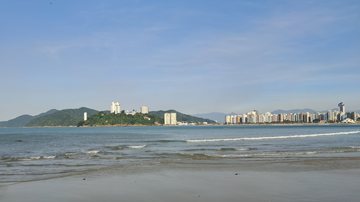 Praia da Divisa, entre Santos e São Vicente