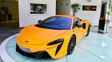 Conheça quatro carros que só milionários podem ter na garagem