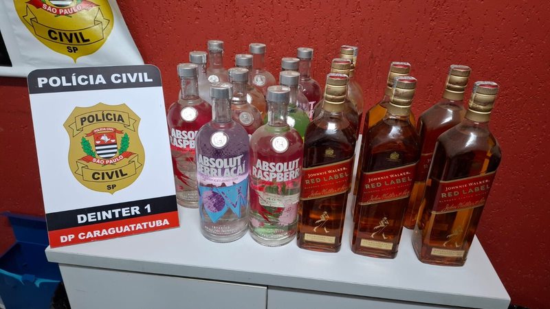 Dono de adega é preso por venda de bebidas falsificadas no litoral de SP