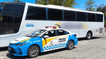 Ônibus clandestino de viagem que ia para Ubatuba é barrado no Rio de Janeiro