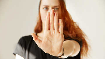 Projeto amplia proteção a mulheres vítimas de violência patrimonial