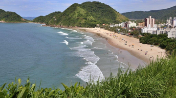 Turista morre após se afogar em praia do Guarujá no domingo (26)