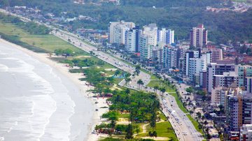 Vista geral da região central de Caraguatatuba. Cidade vive boom imobiliário