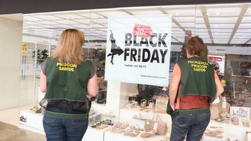Procon Santos orienta consumidores para compras seguras na Black Friday