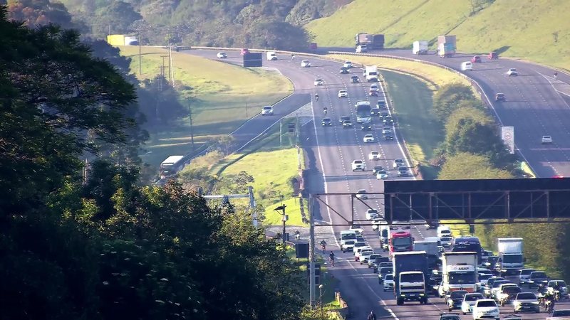 Rodovias do litoral paulista tem trânsito lento na manhã desta terça (11)