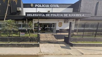 Homem ameaça companheira com arma e ateia fogo na própria casa, em Ilhabela