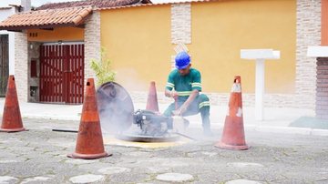 Sabesp identifica que 46% dos imóveis na Baixada Santista têm ligação irregular de água de chuva no esgoto