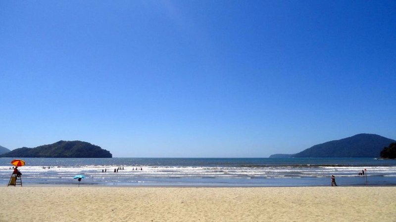 Pai morre afogado ao tentar salvar filho de 10 anos em praia litoral norte