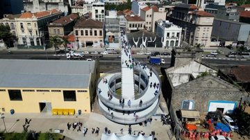 Passarela que liga Centro ao Parque Valongo fecha para obras em janeiro; veja horários