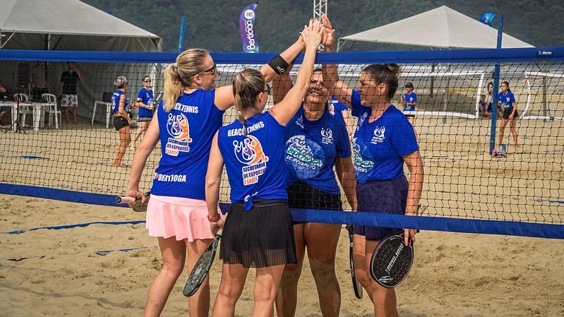 Beach tennis estreia no Bertioga Verão é Top com torneio de 3 dias