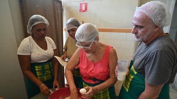 Fundo Social de Santos disponibiliza 64 vagas para cursos de padaria artesanal e maquiagem