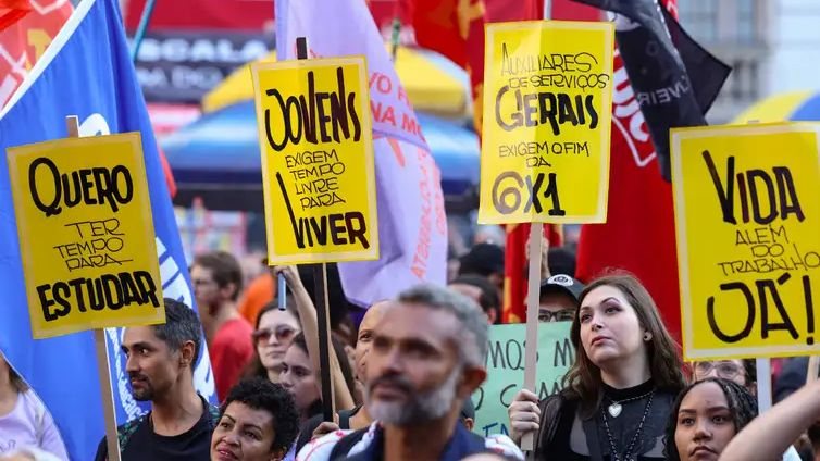 Governo promete ofensiva para acabar com jornada de 6 dias de trabalho