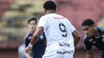 Jovem centroavante do Santos pode ganhar chance contra a Chapecoense