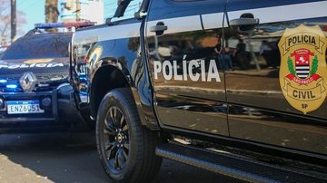Mulher é encontrada morta com ferimento de faca em imóvel abandonado de Praia Grande