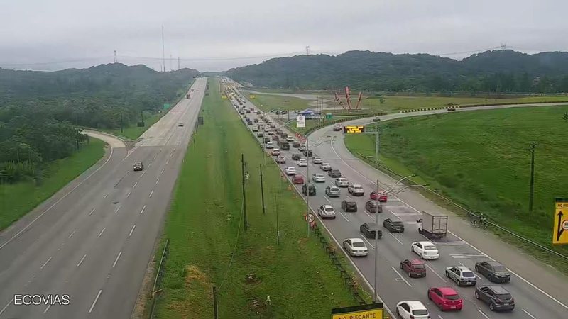 Acompanhe as rodovias do litoral paulista na manhã deste sábado (14) de Carnaval