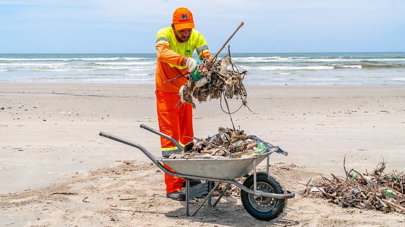 Bertioga bate recorde e recolhe 6.419 toneladas de resíduos em janeiro