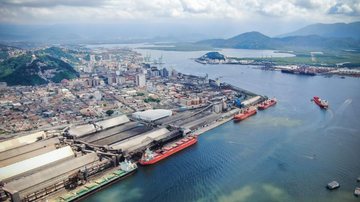 Porto de Santos abre 120 vagas para inspetor de qualidade