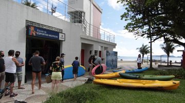 Santos disponibiliza 120 vagas para aulas gratuitas de caiaque nesta segunda-feira (9)