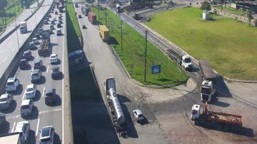 Acompanhe as rodovias do litoral paulista na manhã deste sábado (21)