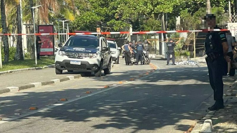 Batida contra poste mata motociclista e deixa garupa ferida no Guarujá
