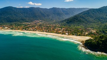 Vista aérea da praia de Maresias, em São Sebastião