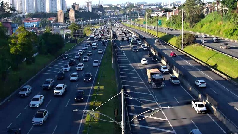 Rodovias do litoral paulista têm apenas dois pontos de lentidão na manhã desta seguna (23)