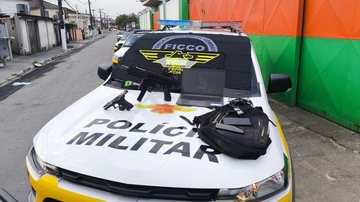 Suspeito de ligação com o PCC é preso com armas e drogas no Guarujá