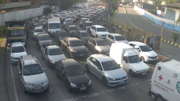 Veja como estão as travessias do litoral paulista na manhã desta quinta (26)