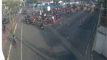 Acompanhe as travessias do litoral paulista na manhã desta segunda (6)